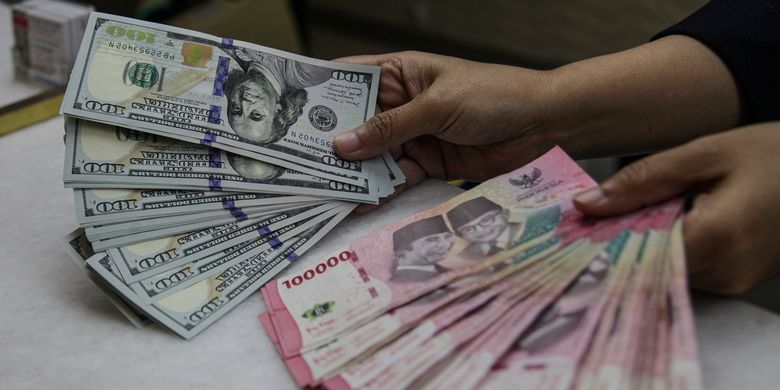 Rupiah Pecah Rekor Terburuk! Dolar AS Tembus Rp18.000, Ekonom Ungkap Penyebab dan Ancaman ke Depan