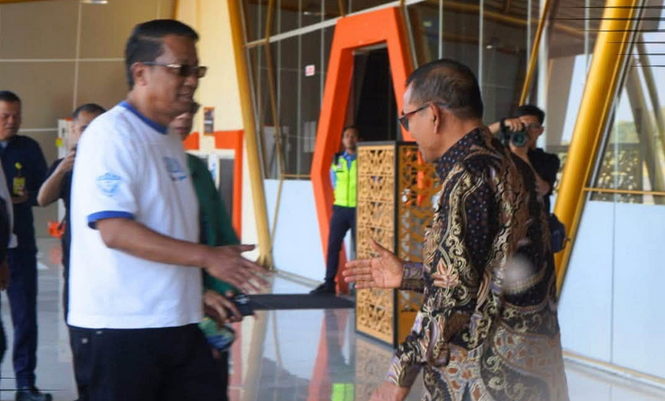 Tiba di Sumbawa, Menteri Hukum RI Akan Buka Festival Hiu Paus di Tarano